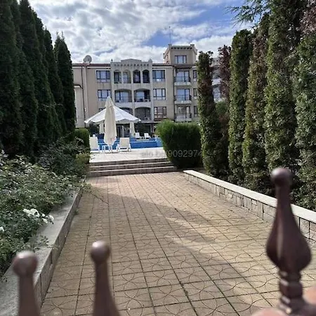 Vip двустаен апартамент,1а линия * Созопол